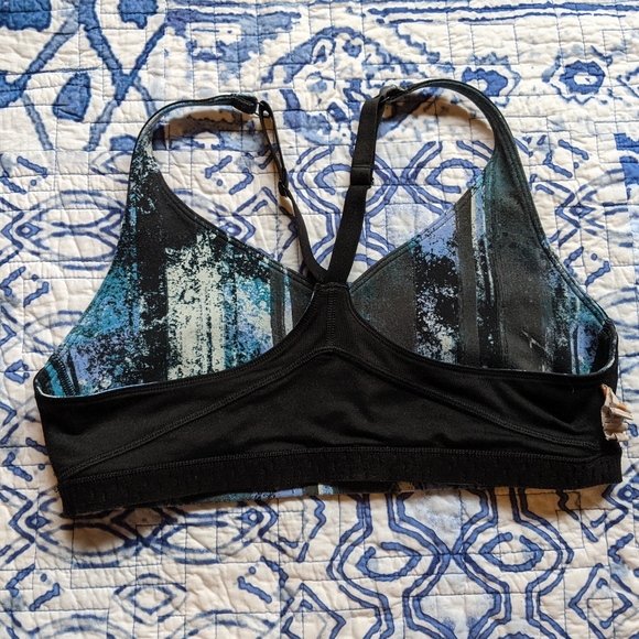 ✴️$5✴️LUCY Sports Bra Large - Picture 7 of 8